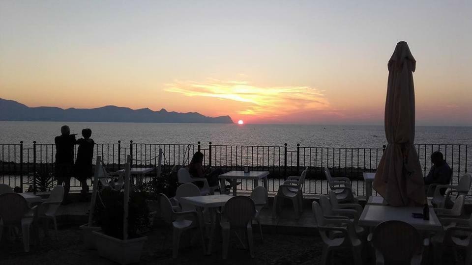 Summer Dream La Casa Sul Mare 特拉佩托 外观 照片